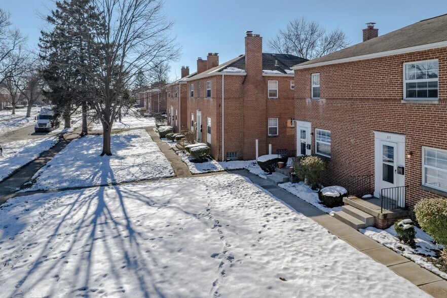 More Photos Of 299-377 Mayfair Blvd, Columbus Apartments For Sale