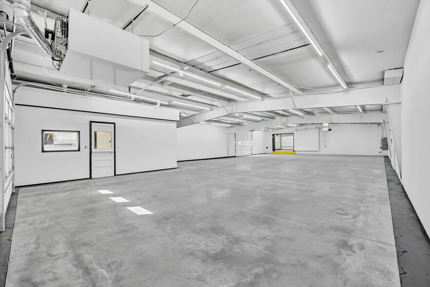 More Photos Of 624 S 29th St, Colorado Springs Light Manufacturing For Sale