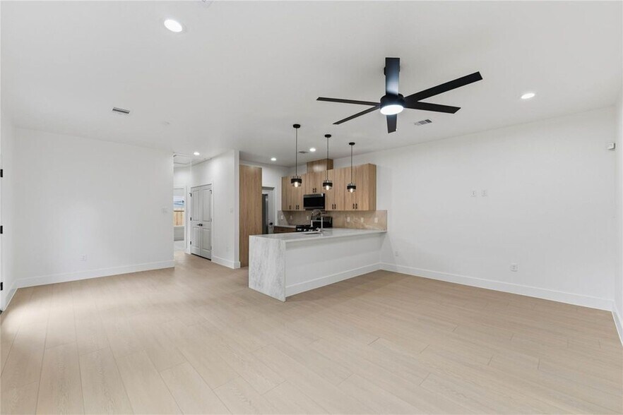 More Photos Of 4314 Stassen St, Houston Multifamily For Sale