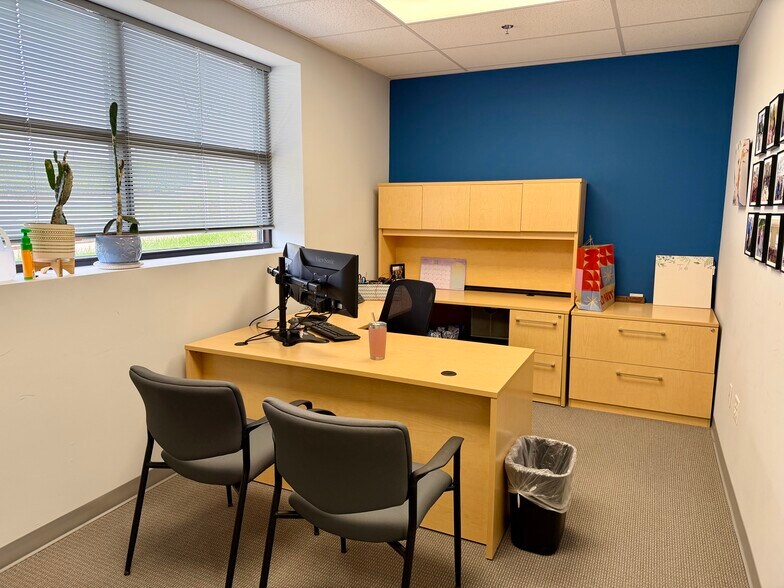 More Photos Of 240-252 Airport Rd, Winchester Light Distribution For Sale