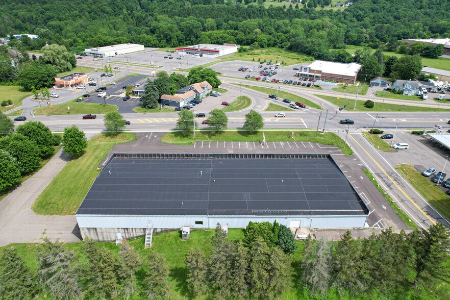 More Photos Of 3505 West Rd, Cortland Freestanding For Lease