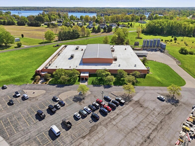 More Photos Of 2855 E Bellefontaine Rd, Hamilton Warehouse For Sale