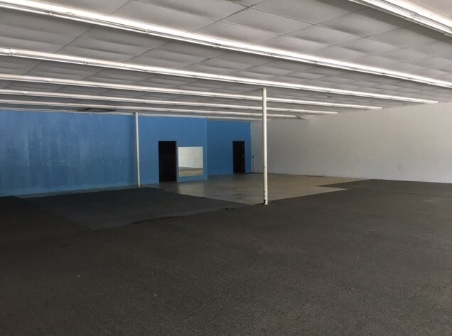 More Photos Of 108 S Patterson St, Maxton Freestanding For Lease