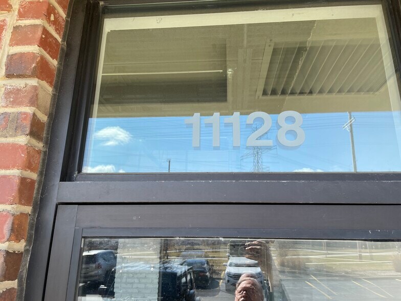 More Photos Of 11120-11140 W 179th St, Orland Park Storefront For Lease