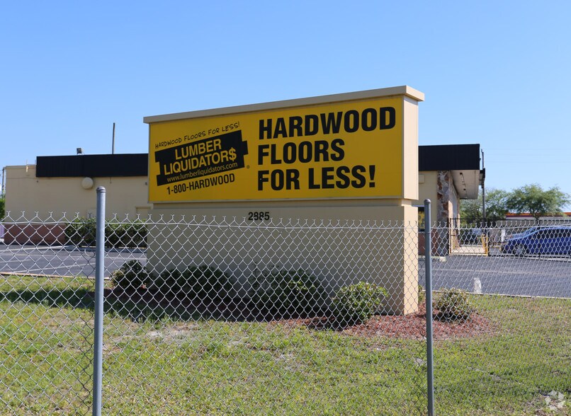 More Photos Of 2885 S Orlando Dr, Sanford Freestanding For Lease