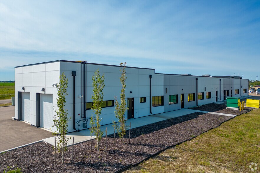 More Photos Of 36 Mckenzie Cres, Red Deer County Medical For Lease