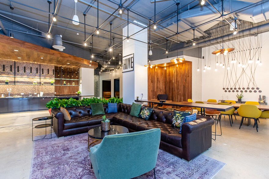 More Photos Of 1100 17th St NW, Washington Office For Lease
