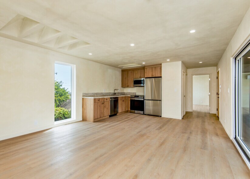 More Photos Of 1105 N Coast Hwy, Laguna Beach Apartments For Sale