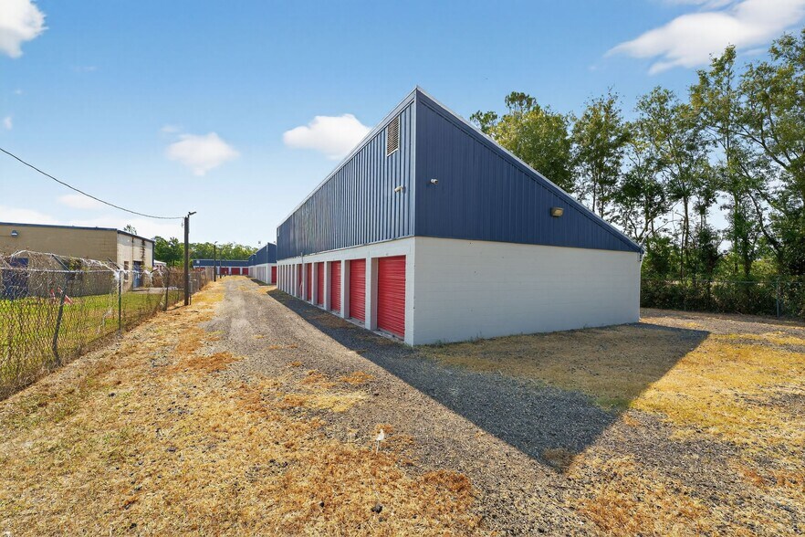 More Photos Of 13396 76th St, Live Oak Self Storage For Sale