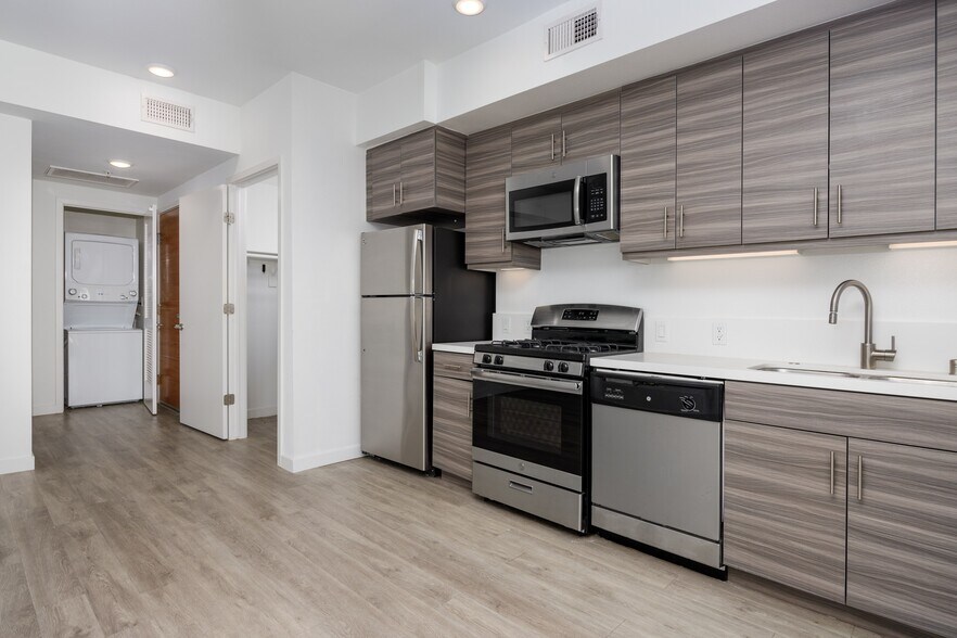More Photos Of 12035 Wilshire Blvd, Los Angeles Apartments For Sale