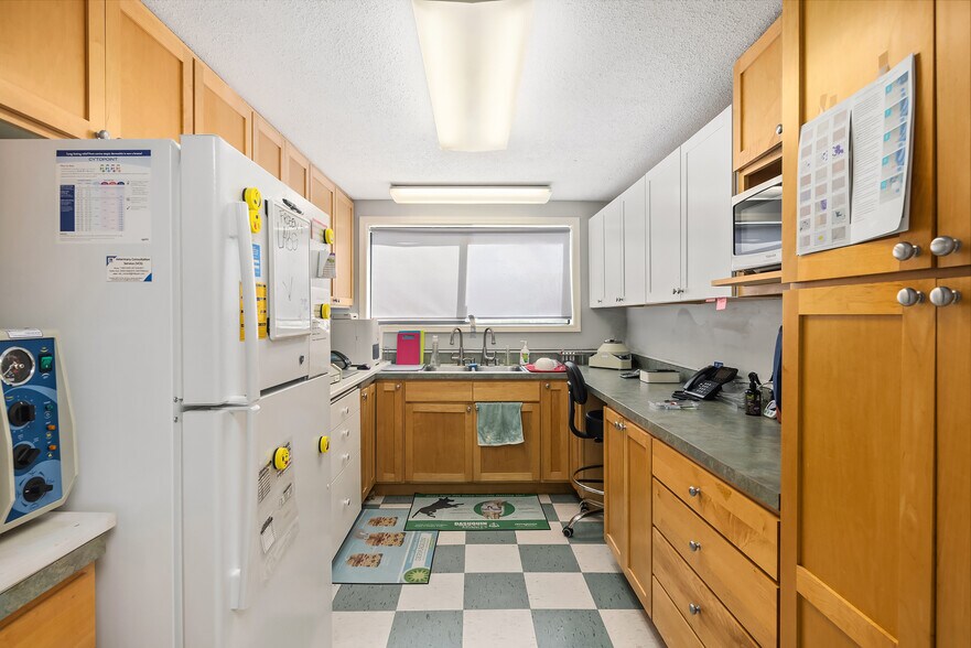 More Photos Of 9822 SW Gorsuch Rd, Vashon Flex For Sale