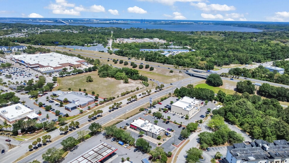 More Photos Of 1022 Hospitality Ln, Jacksonville Restaurant For Sale