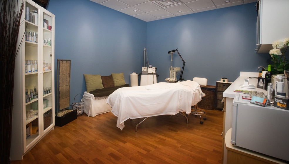 More Photos Of 3301 N Miller Rd, Scottsdale Medical For Lease