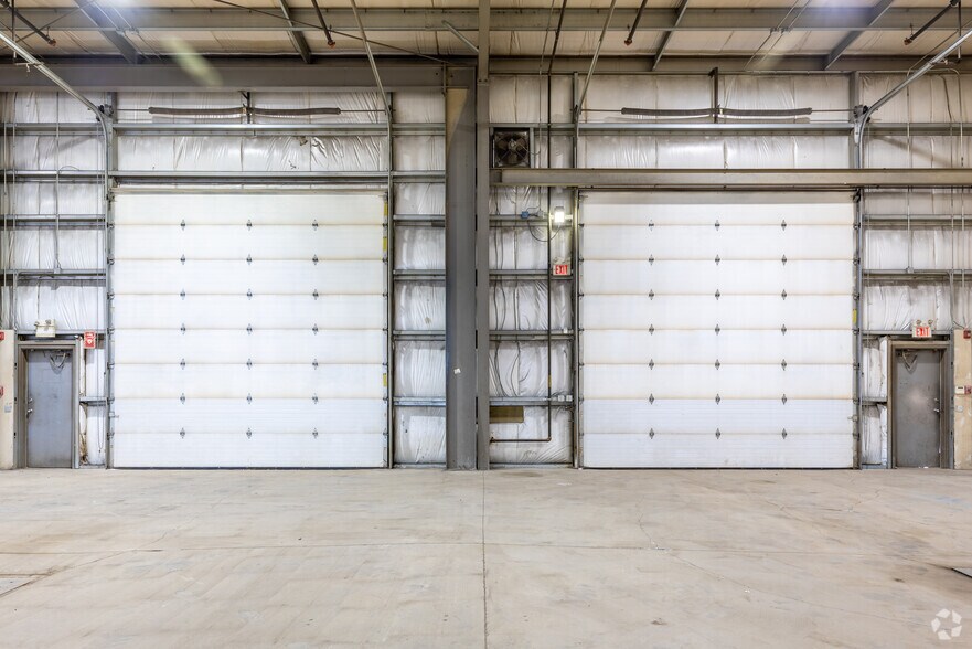 More Photos Of 1177-1185 Venture Av SE, Calgary Warehouse For Sale