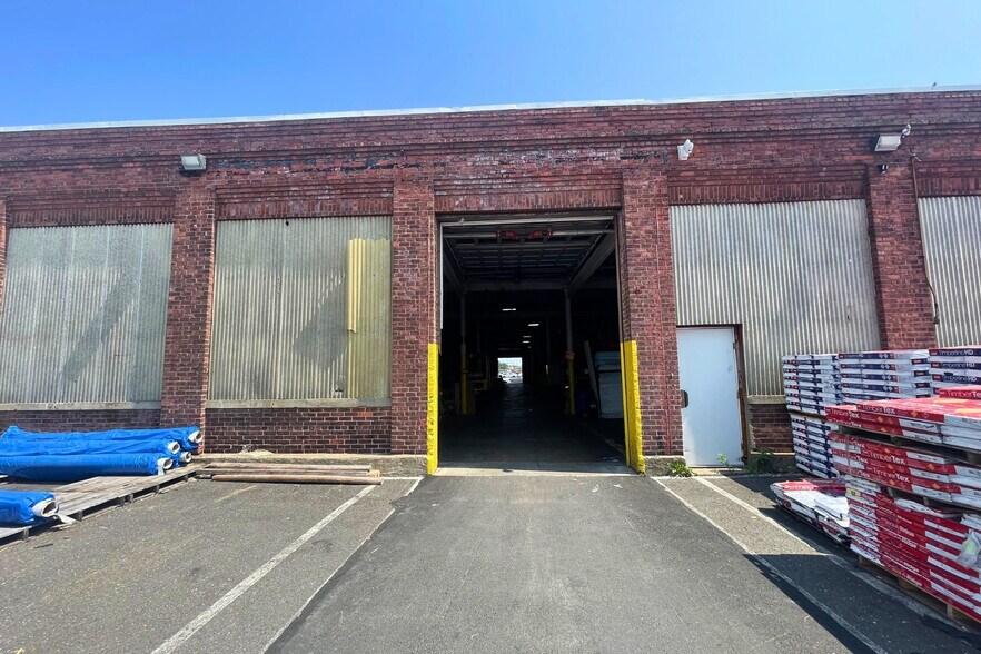 More Photos Of 1730 Commerce Dr, Bridgeport Manufacturing For Sale