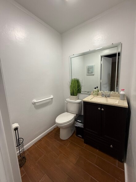 More Photos Of 4419 Del Prado Blvd S, Cape Coral Storefront Retail Office For Lease