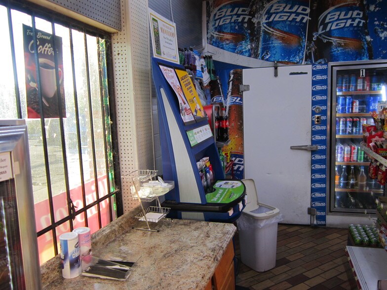 More Photos Of 2301 Lackey St, Lumberton Convenience Store For Sale