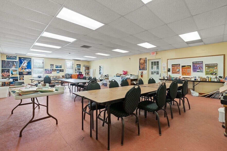 More Photos Of 217 W Jackson St, Ione Storefront Retail Office For Sale