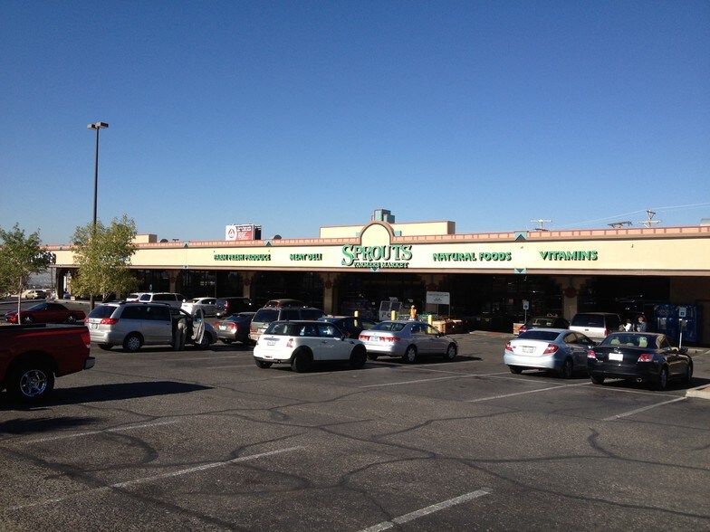 More Photos Of 6100 N Mesa St, El Paso Convenience Store For Lease