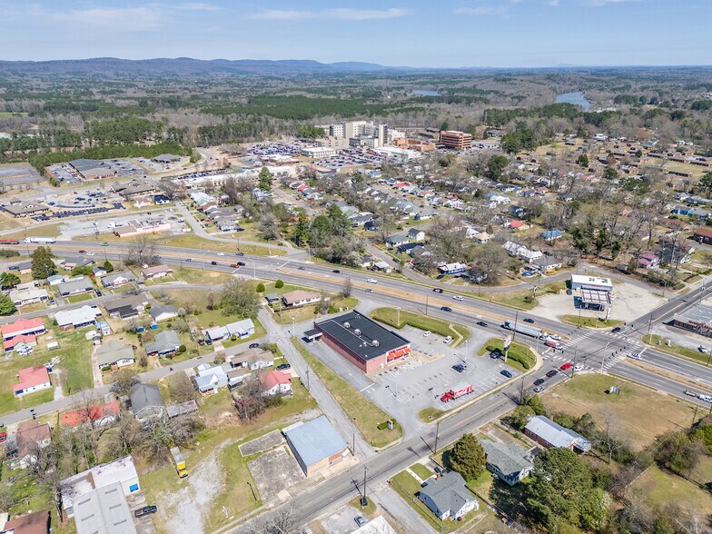 More Photos Of 806 Hoke St, Gadsden Drugstore For Sale