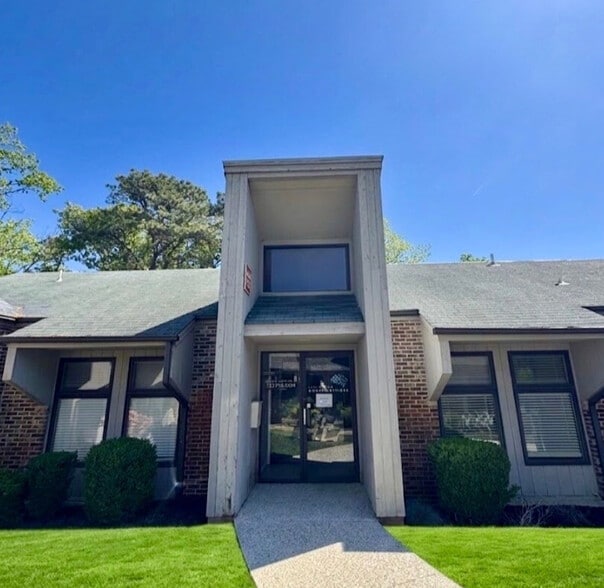 Primary Photo Of 220 Jack Martin Blvd, Brick Medical For Sale