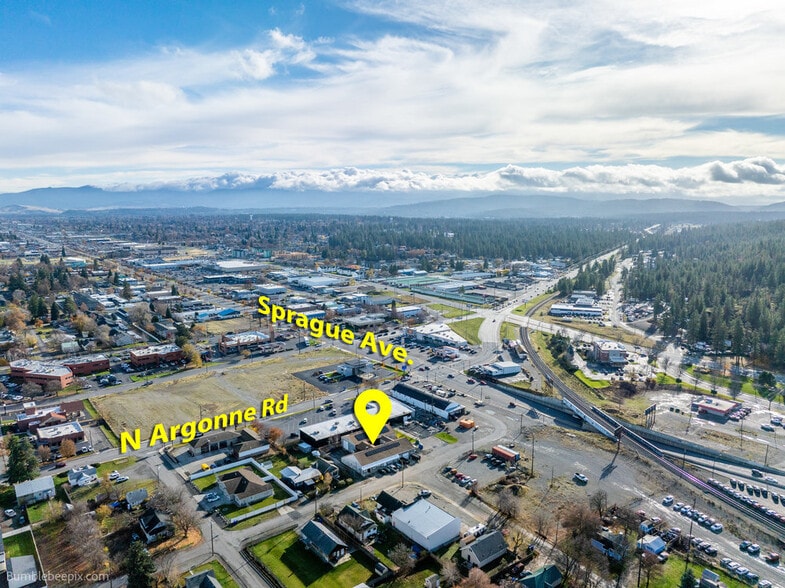 More Photos Of 104-106 N Hutchinson Rd, Spokane Valley Flex For Sale