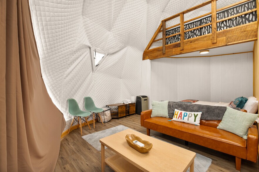 More Photos Of 162 Black Bear Run, Berlin Specialty For Sale