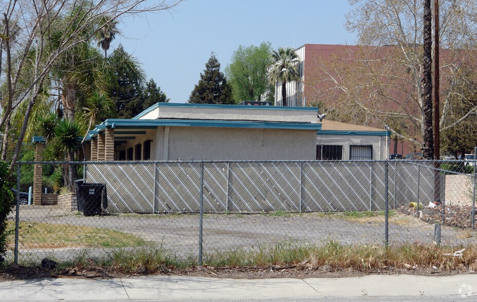 More Photos Of 463 N Sierra Way, San Bernardino Medical For Sale