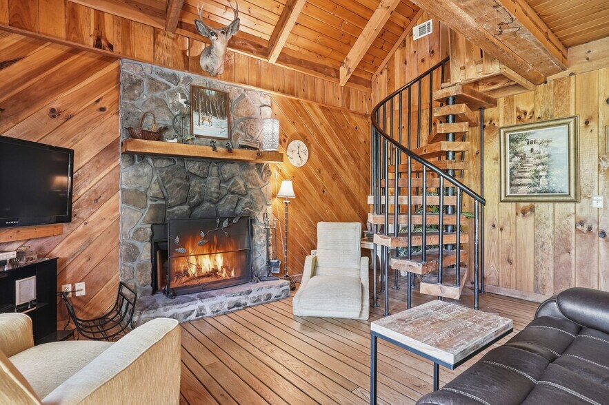 More Photos Of 5730 Highway 356, Sautee Nacoochee Specialty For Sale