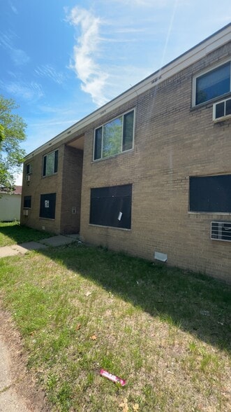 More Photos Of 11180 E Seven Mile Rd, Detroit Apartments For Sale