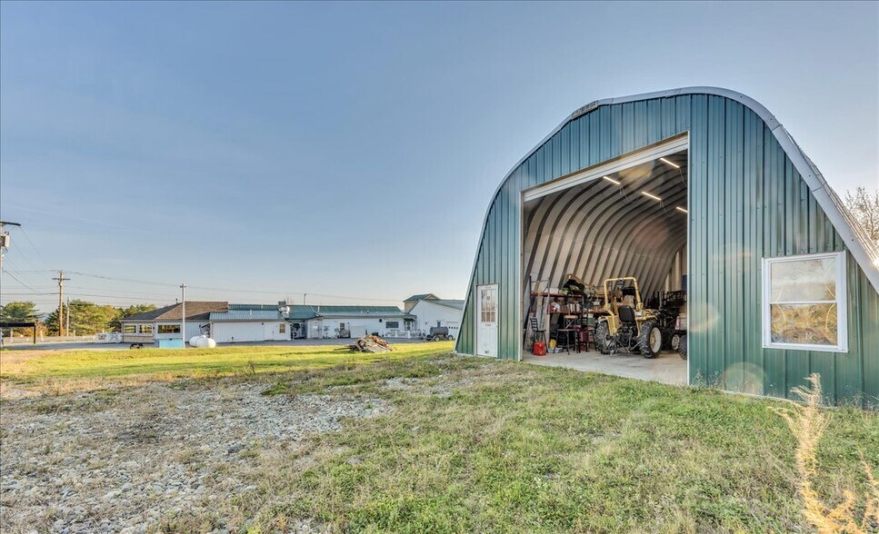 More Photos Of 357 W Main St, Searsport Freestanding For Sale