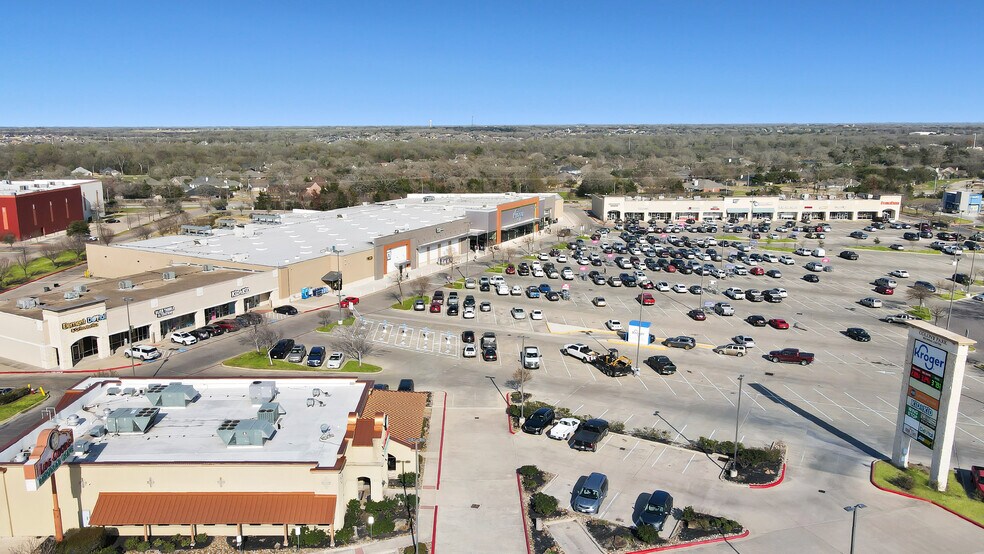 More Photos Of 2303 Boonville Rd, Bryan Unknown For Lease