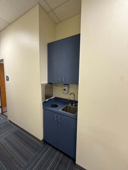 More Photos Of 504-604 E Rosedale St, Fort Worth Unknown For Lease