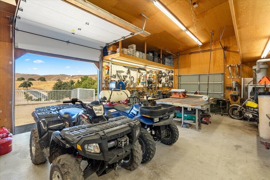 More Photos Of 8283 Cross Canyons Rd, San Miguel Winery Vineyard For Sale