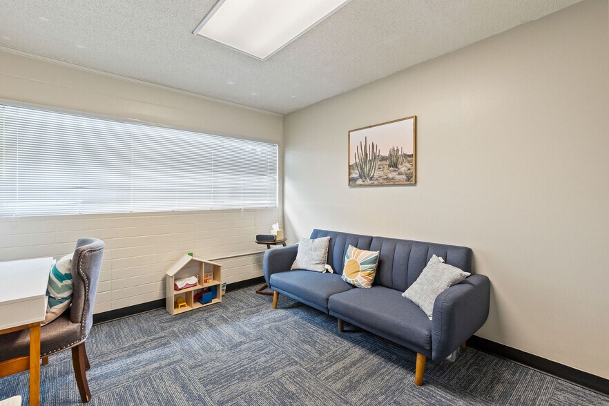 More Photos Of 260 S Marion Ave, Lake City Office For Sale