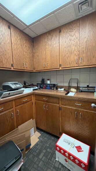 More Photos Of 5201 S 19th St, Lincoln Warehouse For Sale