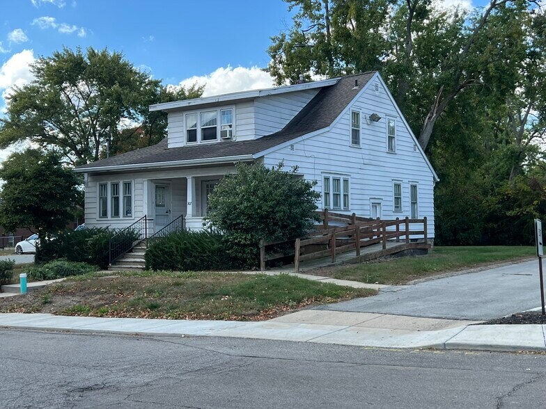More Photos Of 307 Cottage Ave, Anderson Office For Sale
