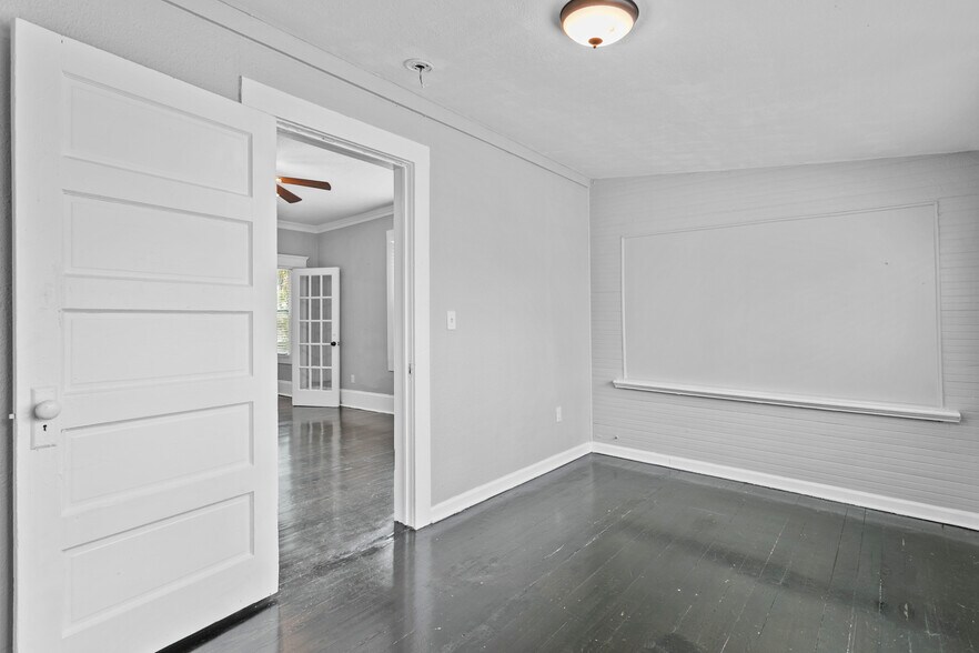 More Photos Of 1720 W Hills Ave, Tampa Apartments For Sale