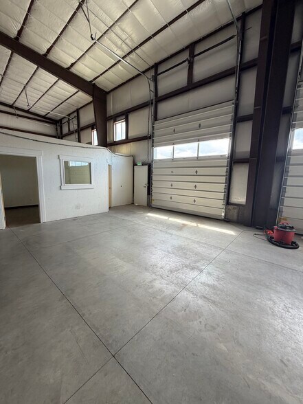More Photos Of 1900 N 200 E, Spanish Fork Warehouse For Lease
