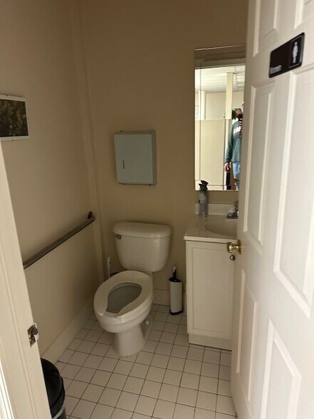 More Photos Of 4000 S 57th Ave, Lake Worth Unknown For Lease