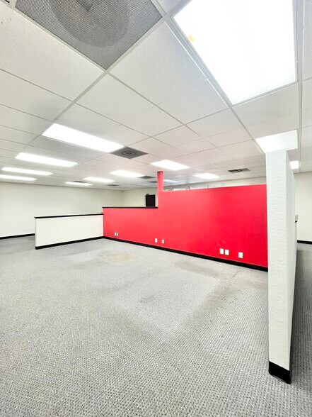 More Photos Of 5301 Madison Ave, Sacramento Loft Creative Space For Lease