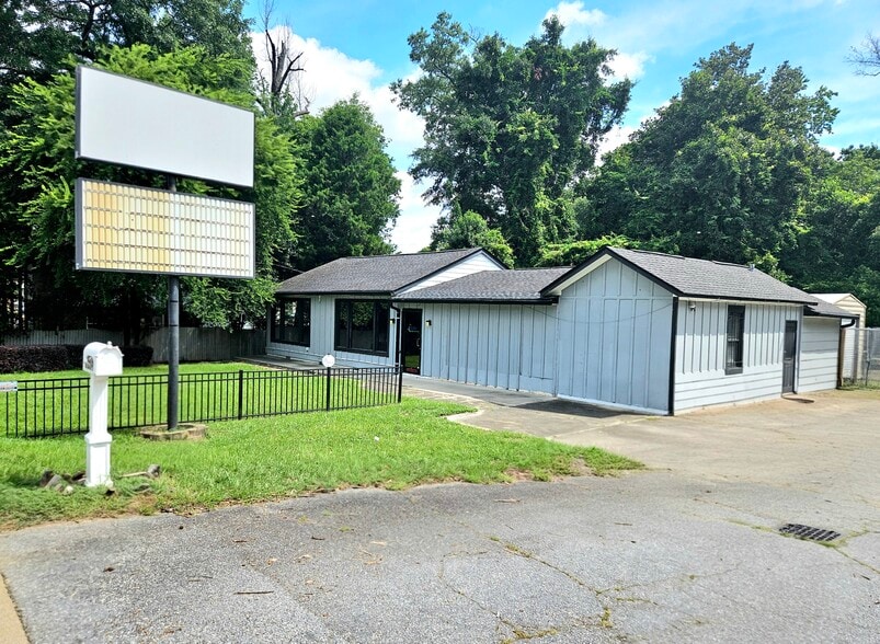 Primary Photo Of 3554 Hilton Ave, Columbus Medical For Sale