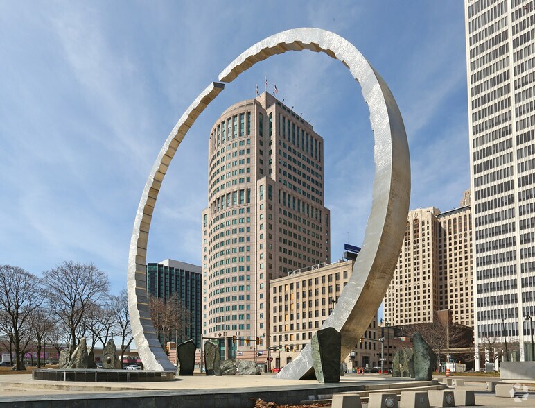 More Photos Of 150 W Jefferson Ave, Detroit Office For Lease