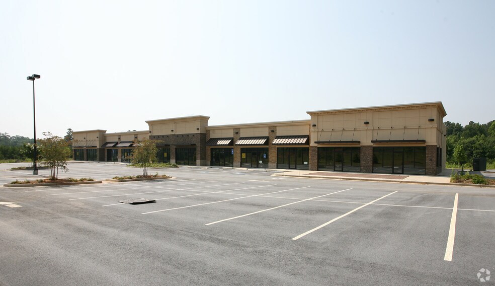 More Photos Of 1175 Highway 138 E, Stockbridge General Retail For Lease
