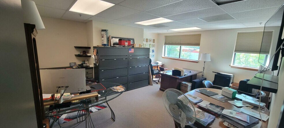 More Photos Of 5800 Woodcliff Rd, Bowie Warehouse For Sale