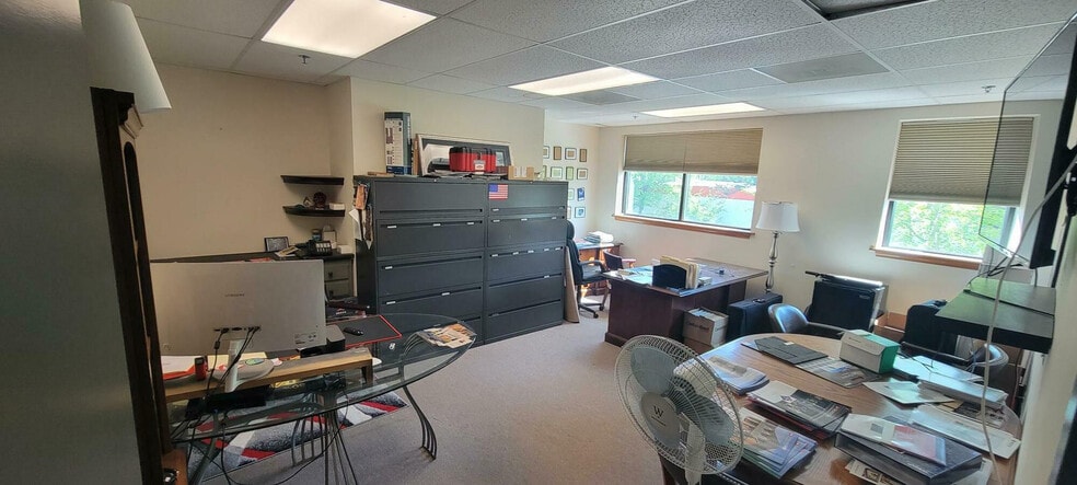More Photos Of 5800 Woodcliff Rd, Bowie Warehouse For Sale