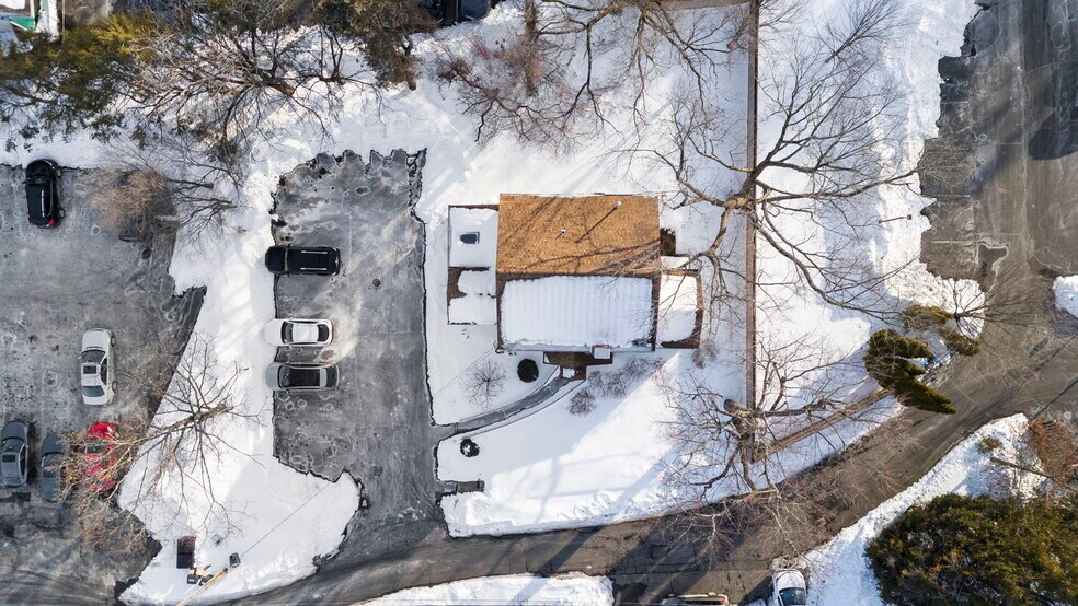 More Photos Of 7 Stokum Ln, New City Office For Sale