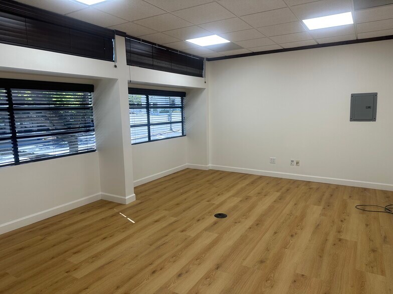 More Photos Of 500 Silver Spur Rd, Rancho Palos Verdes Office For Lease