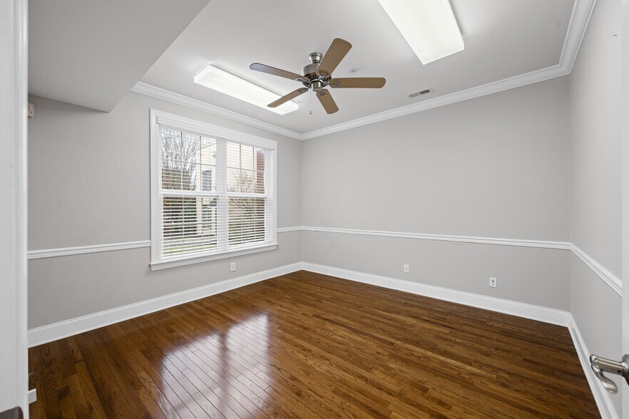 More Photos Of 321 Billingsly Ct, Franklin Loft Creative Space For Lease