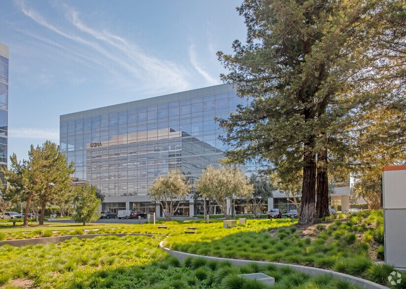 More Photos Of 2445 Augustine Dr, Santa Clara Office For Lease